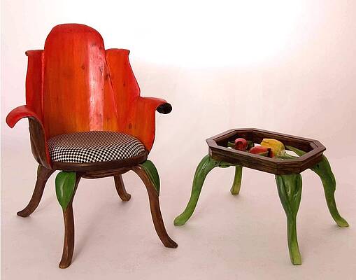 Tulip chair and table by Hans Droog Tulip chair and table by Hans Droog