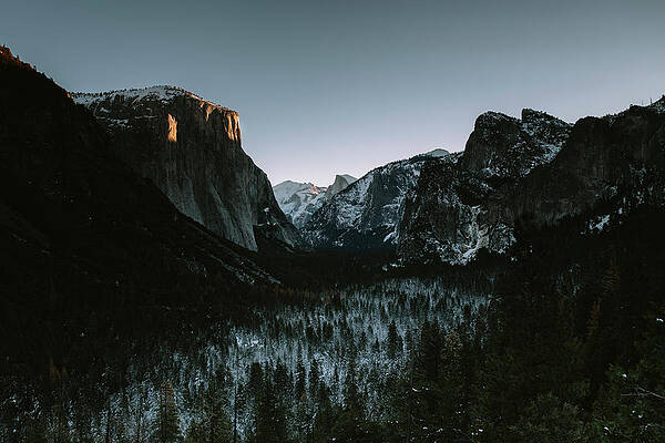 Wall Art - Photograph - Tunnel View In Yosemite National Park by Ryan Tuttle