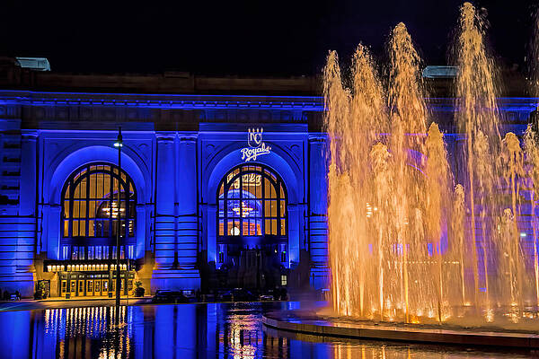 Union Station Celebrates the Royals by Angie Rayfield Union Station Celebrates the Royals by Angie Rayfield