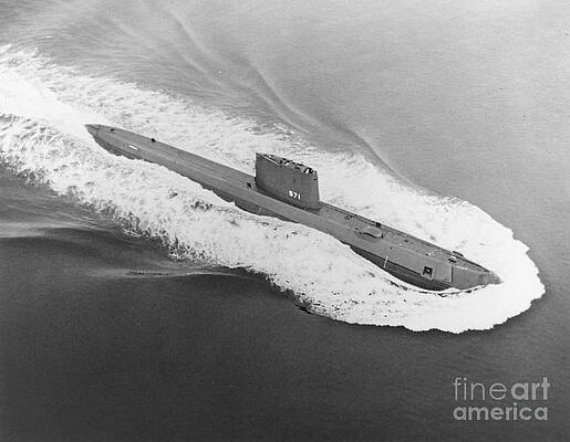 Wall Art - Photograph - USS Nautilus Worlds First Atomic Submarine by Science Source