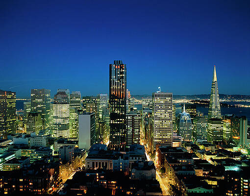 Wall Art - Photograph - View Of San Francisco At Dusk. by Science Photo Library