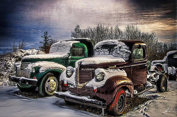 Vintage HDR Trucks by Steve  Milner