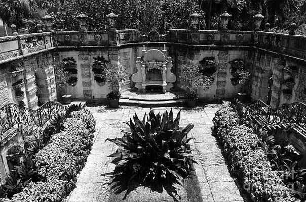 Wall Art - Photograph - Vizcaya Mansion Museum Grounds Botanical Gardens Courtyard Miami Florida Black and White by Shawn O'Brien