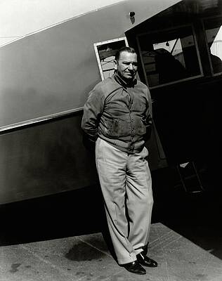 Wall Art - Photograph - Wallace Beery In Front A An Airplane by Imogen Cunningham