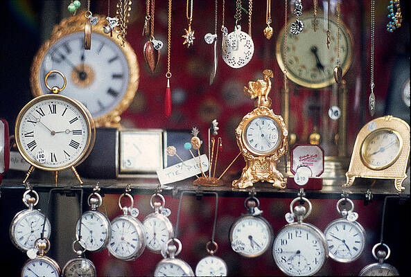 What Time Is It? by Ira Shander What Time Is It? by Ira Shander