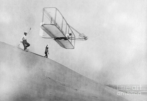 Wall Art - Photograph - Wilbur Wright Pilots Early Glider 1901 by Science Source