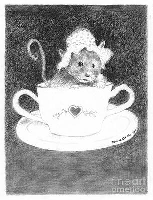 Henrietta Mouse by Marlene Robbins