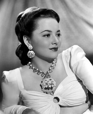 Wall Art - Photograph - Olivia De Havilland, 1941 #1 by Everett