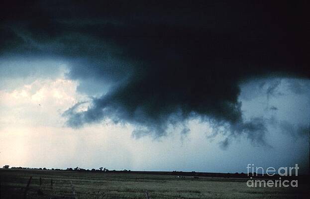 Wall Art - Photograph - Wall Cloud #1 by Science Source