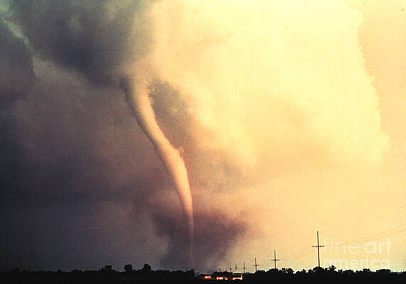 Wall Art - Photograph - Tornado #12 by Science Source
