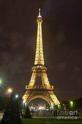 Wall Art - Photograph - Eiffel tower by night #7 by Fabrizio Ruggeri