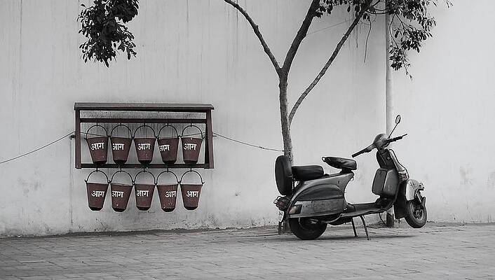 Delhi by Abhilash G Nath