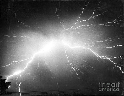 Wall Art - Photograph - Lightning #2 by Science Source