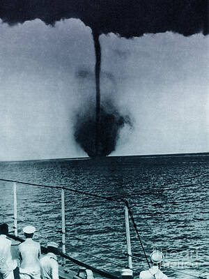 Wall Art - Photograph - Waterspout #8 by Science Source