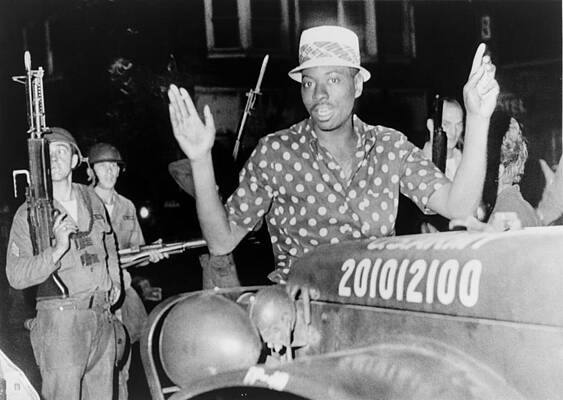 Wall Art - Photograph - African American Man With Arms Raised by Everett