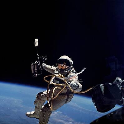 Wall Art - Photograph - Astronaut Edward White Floating by Everett