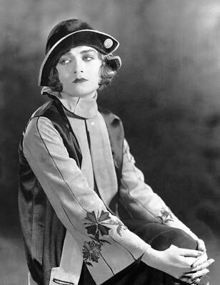 Wall Art - Photograph - Code Of The West, Constance Bennett by Everett