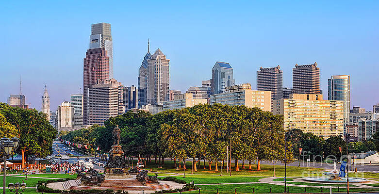City Photograph - Downtown Philadelphia Skyline by Olivier Le Queinec