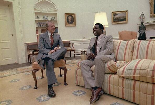 Wall Art - Photograph - Jimmy Carter Chatting With Hank Aaron by Everett