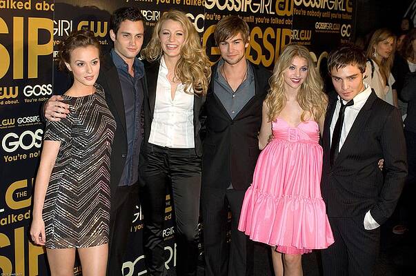 Wall Art - Photograph - Leighton Meester, Penn Badgley, Blake by Everett