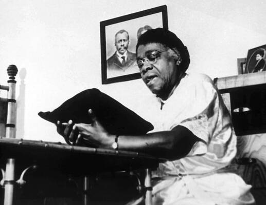 Wall Art - Photograph - Mary Mcleod Bethune 1875-1955 by Everett