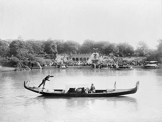 Wall Art - Photograph - New York City, Terrace And Gondola by Everett