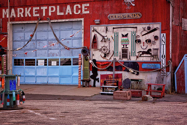 Wall Art - Photograph - Oldie's Marketplace by Tom Singleton