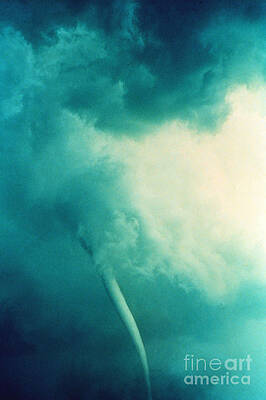 Wall Art - Photograph - Tornado by Science Source