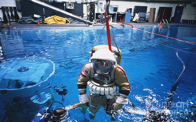 Wall Art - Photograph - Weightless Environment Training by Science Source