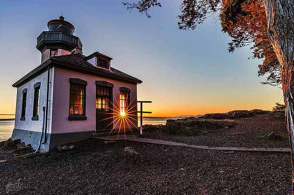 Lime Kiln Lighthouse by Thomas Ashcraft Lime Kiln Lighthouse by Thomas Ashcraft