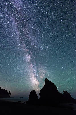 Wall Art - Digital Art - Milky Way at Ruby Beach, WA #2 by Michael Lee