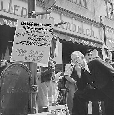 Wall Art - Photograph - 1940 Peace Strike At Berkeley by Everett