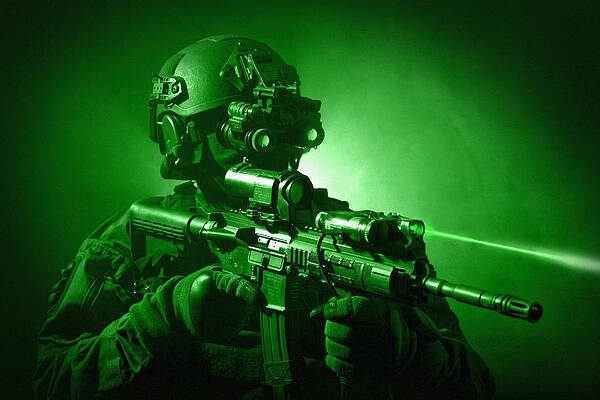 Download 4k Call Of Duty Modern Warfare Background Fighting Night Vision  Effect  Wallpaperscom
