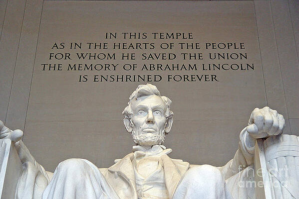 Abraham Lincoln Statue - 2 by Tom Doud Abraham Lincoln Statue - 2 by Tom Doud