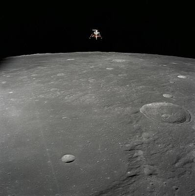 Wall Art - Photograph - Apollo 12 Lunar Module Intrepid Landing by Everett