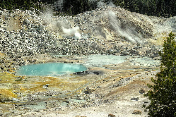Bumpass Hell by Peter Dyke Bumpass Hell by Peter Dyke