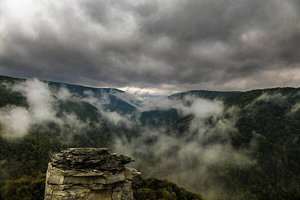 Clouds rising at Lindy Point by Jorge Perez - BlueBeardImagery Clouds rising at Lindy Point by Jorge Perez - BlueBeardImagery