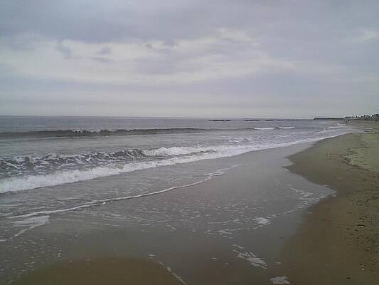 Gentlewaves by Jon Thiele