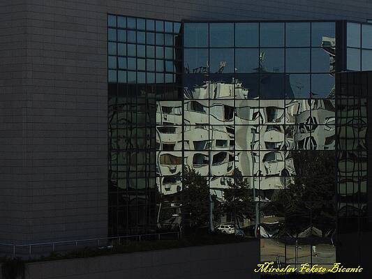 National Library Mirror by Miroslav Bicanic