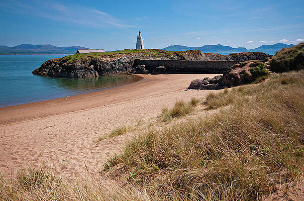 Old Llanddwyn lighthouse by Meirion Matthias Old Llanddwyn lighthouse by Meirion Matthias