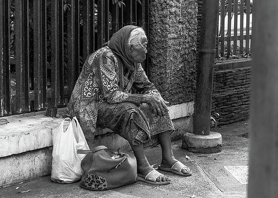 Old Woman by Defri Andreas