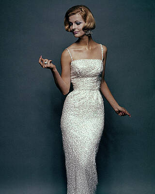 Wall Art - Photograph - Snapping in Sequins by Bert Stern