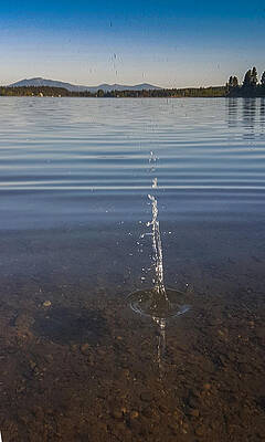 Wall Art - Photograph - Splash by Thomas Nay