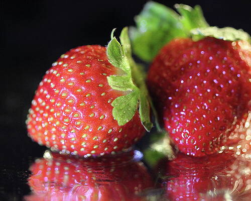 Wall Art - Photograph - Wet Strawberries by Angela Murdock