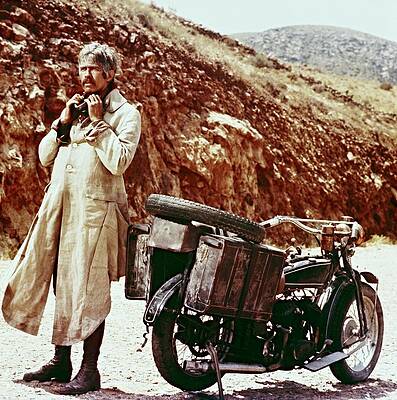 Wall Art - Photograph - JAMES COBURN in DUCK, YOU SUCKER -1971- -Original title GIU LA TESTA-. #1 by Album