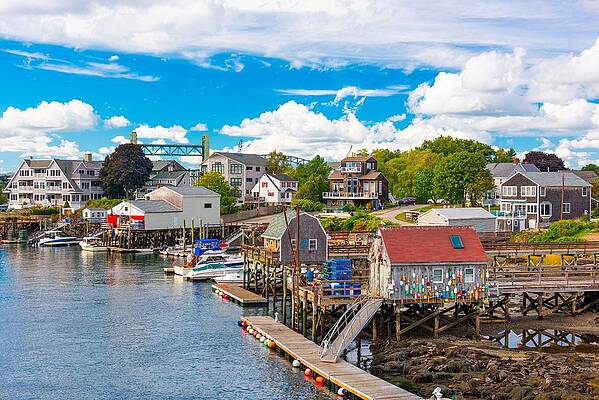 Downtown Boothbay Harbor, Maine on a summer day, USA Stock Photo - Alamy