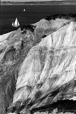 Wall Art - Photograph - Sailboat Off Martha's Vineyard #1 by Alfred Eisenstaedt