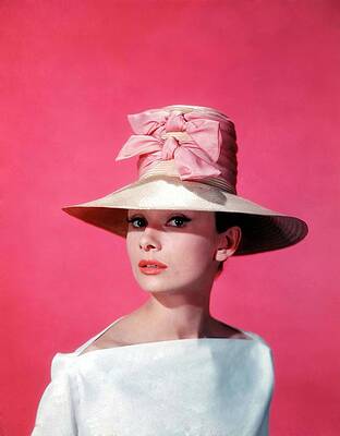 Wall Art - Photograph - AUDREY HEPBURN in FUNNY FACE -1957-. #11 by Album