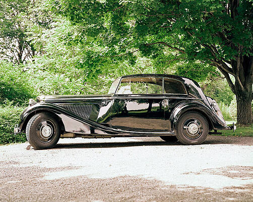 Wall Art - Photograph - 1939 Bentley by Tom Burnside / Science Source