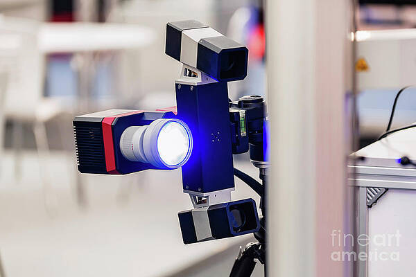 Wall Art - Photograph - 3d Motion And Deformation Sensor #2 by Science Photo Library